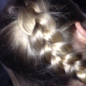 Meet your Posher, Maya